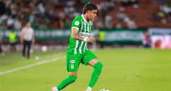 En la imagen aparece Nicolás Rodríguez, quien sufrió un problema en la rodilla ante Fortaleza. Se espera información sobre su parte médico oficial. FOTO MANUEL SALDARRIAGA
