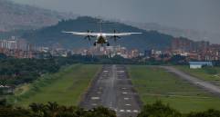 Desde 2006, cuando se firmó el contrato con un privado, la entidad no se encarga de operar el aeropuerto. FOTO Manuel Saldarriaga