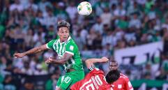 Juan Manuel Zapata es sinónimo de lucha en el mediocampo verdolaga. FOTO MANUEL SALDARRIAGA