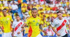 El samario de 27 años es el único atacante colombiano en convertir 4 goles en un partido de Eliminatorias. Foto: Instagram @luissuarez.26