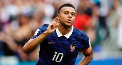 El francés Kylian Mbappé volvió a repetir como Botín de Oro en el Muundial, esta vez con 10 tantos en Norteamérica. FOTO GETTY 