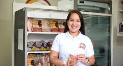 Manuela Castro está al frente de Sasoni, uno de las microempresas acompañadas por Interactural. Foto: cortesía.