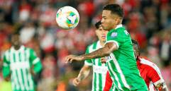 En la imagen aparece César Haydar durante el partido frente a Santa Fe. FOTO COLPRENSA