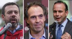 De izquierda a derecha: Carlos F. Galán, alcalde de Bogotá; Federico Gutiérrez, alcalde de Medellín y Alejandro Eder, alcalde de Cali. Foto Colprensa.