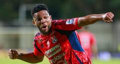 El lateral Frank Fabra es uno de los jugadores del DIM que se mantiene en la nómina y estará con el equipo que ahora, es dirigido por Luis Amaranto Perea. FOTO MANUEL SALDARRIAGA 