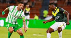 Edwin Cardona titular con Atlético Nacional en el Centenario, en el duelo de vuelta por los octavos de final de la Copa Betplay, ante el Deportes Quindío. FOTO MANUEL SALDARRIAGA