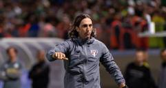 Luis Zubeldía llevó al Sao Paulo a los octavos de final de la Libertadores, pero su mal presente en la liga brasileña le costó el puesto. FOTO: GETTY 