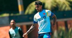 El antioqueño Richard Ríos, de 25 años, tuvo el miércoles su primer entrenamiento en el “campamento” de Colombia en Guarne. Foto: tomada del x de @AtleticoNacional