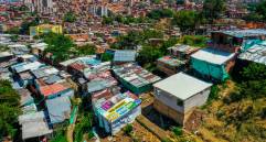 De acuerdo con los cálculos de la Alcaldía, en el gobierno anterior se levantaron más de 50.000 construcciones ilegales en el distrito. Hoy son 65 puntos en los que el problema está desbordado. FOTO CAMILO SUÁREZ