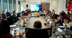 Este lunes vence el primer plazo para negociar el aumento del salario mínimo para 2026. FOTO CORTESÍA MINTRABAJO