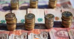 El salario mínimo legal vigente en Colombia pasó de $1.300.000 en 2024 a $1.423.500 este año, sin auxilio de transporte. FOTO: EL COLOMBIANO