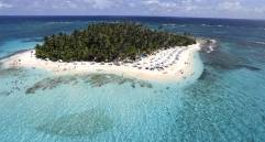 Cayo Acuario, una de las reservas naturales más importantes del país en San Andrés Islas, se encuentra gravemente afectado por el turismo masivo y la falta de servicios sanitarios en la zona. Foto: Juan Antonio Sánchez Ocampo