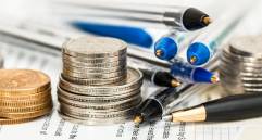 En 2025, la prima de diciembre será la misma de siempr, pero más alta para quienes reciban recargos nocturnos, dominicales o festivos ajustados por la reforma laboral. FOTO: Cortesía KOA.