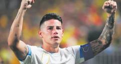 James Rodríguez tuvo un excelente partido la última vez que enfrentó a Argentina por Eliminatorias. FOTO GETTY