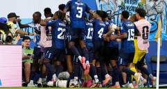 La emocionante celebración de los jugadores de Cabo Verde tras los goles. FOTO: Getty