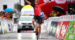 Thymen Arensman, del Team Ineos, fue el ganador de la etapa 19 del Tour de Francia. FOTO TOMADA X @ThymenArensman