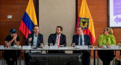 El alcalde Federico Gutiérrez estuvo este lunes en la reunión de los 32 mandatarios de ciudades capitales. FOTO Tomada de @alejoeder