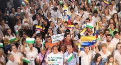 Así fue la concentración realizada en la Gobernación de Antioquia este martes. FOTO: Esneyder Gutiérrez