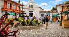 La Alcaldía de Medellín busca, a partir de estrategias y acciones, que habitantes y turistas retornen al Pueblito Paisa para apreciar su conservación y compartir momentos de esparcimiento.