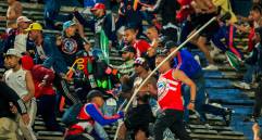 Estas fueron imágenes de lo que sucedió en el Atanasio Girardot el año pasado, en septiembre, cuando Junior visitó a Nacional. FOTO CAMILO SUÁREZ