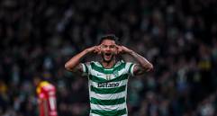 Luis Javier Suárez celebrando uno de los tres tantos que aportó en la goleada del Sporting de Lisboa al Río Ave, en la Liga de Portugal. FOTO: GETTY