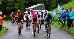 Pogacar continúa mostrándose dominante en el cierre del Giro. Ha liderado la competencia de principio a fin y con mucha solvencia. FOTO GETTY 