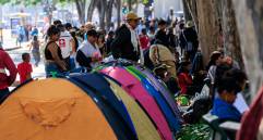 Hasta el momento, las autoridades locales han indicado que se mantienen canales de comunicación para buscar una salida dialogada a la protesta y evitar mayores afectaciones en la movilidad y en el funcionamiento de las entidades que operan en el sector de La Alpujarra. Foto: Camilo Suárez Echeverry