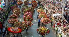 Cerca de 20.000 turistas extranjeros vinieron a celebrar esta versión de la Feria de las Flores. FOTO: Manuel Saldarriaga. 