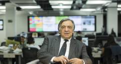Leoluca Orlando, europarlamentario y exalcalde de Palermo, ciudad donde combatió a grandes capos de la mafia italiana, expresó su rechazo al acto ejecutado por el presidente Gustavo Petro con jefes de bandas criminales. Foto: Andrés Camilo Suárez Echeverry