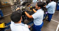 Brindar empleo de calidad, una de las acciones de RSE de Incolmotos Yamaha. Fotos: Archivo EL COLOMBIANO