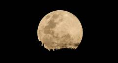 La Luna junto a otros dos planetas darán la percepción de una perfecta cara sonriente. Foto: Juan Antonio Sánchez