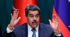 Nicolás Maduro denunció a Estados Unidos por “piratería y terrorismo internacional”, tras la incautación de buques con petróleo venezolano en el Caribe y el despliegue militar estadounidense. FOTO: AFP