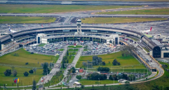 Según Migración Colombia, el aumento de pasajeros también está relacionado con el posicionamiento de Medellín como uno de los destinos turísticos más atractivos del país. FOTO: Juan Antonio Sánchez