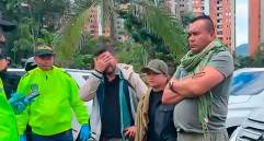 El 23 de julio de 2024, en instalaciones militares de Bello, fueron reseñados alias Calarcá y alias Erika, su pareja, tras ser capturados junto a cinco disidentes más en una caravana con vehículos de protección de la UNP en Anorí, Antioquia. FOTO Captura de video