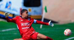 El arquero Kevin Mier está de regreso en la competencia, tras casi cuatro meses de ausencia el guardameta está de regreso. FOTO TOMADA X@CruzAzul