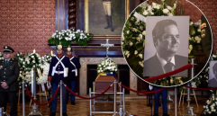 La velación del exvicepresidente Germán Vargas Lleras se realizó en el Salón Simón Bolívar del Palacio San Carlos. Fotos: Cristian Bayona / Colprensa