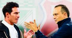 Lso técnicos Diego Arias y Alejandro Restrepo esperan mantener a sus equipos en la parte alta de la tabla para obtener la ventaja deportiva en los cuadrangulares semifinales. FOTO EL COLOMBIANO 