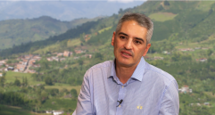 El gobernador de Antioquia, Andrés Julián Rendón, pidió declarar inconstitucional la ley que ampara a las Zonas de Protección para la Producción de Alimentos (ZPPA) en el Suroeste de Antioquia. FOTOS: El Colombiano