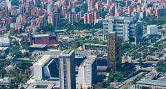 Panorámica de los edificios de la Alcaldía de Medellín y EPM, en el Centro Administrativo La Alpujarra. FOTO: Esneyder Gutiérrez