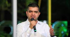El exsenador Julián Bedoya durante un debate de candidatos a la Gobernación de Antioquia realizado por El Colombiano en 2023. FOTO: Camilo Suárez Echeverry