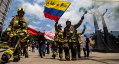 Los bomberos de Colombia reclamaron que el concurso por medio del cual se busca a nuevos miembros sea replanteado para que se valore más al personal técnico y capacitado. FOTO: Julio Herrera