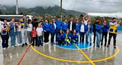La placa deportiva de la vereda Betania, en El Carmen de Viboral, hoy es un espacio renovado gracias a la solidaridad. FOTO: Cortesía
