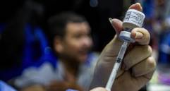 Las autoridades avanzan en una campaña para inmunizar a la población contra la fiebre amarilla. FOTO: Julio César Herrera