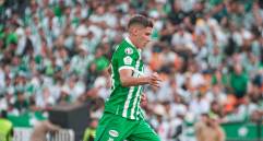 Simón Rojas debutó con Nacional y lo hizo con personalidad ante un Atanasio colmado. FOTO ATLÉTICO NACIONAL