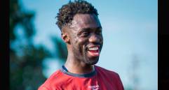 El defensor Dávinson Sánchez está en Colombia entrenando con América de Cali a la espera de la convocatoria de la Selección. FOTO TOMADA X@AmericadeCali