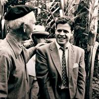 Alberto Aguirre fue abogado, librero, editor, cinéfilo y fotógrafo, y una de las figuras que le dieron forma a la vida cultural de Medellín. Foto cortesía. 