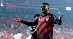 Kevin Viveros está en un nivel brillante en Brasil y es el máximo goleador con 16 anotaciones. Además, suma cinco dobletes en la temporada, algo que hasta ahora no había alcanzado ningún colombiano. FOTO GETTY