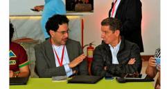  Iván Cepeda y José Félix Lafaurie tienen posturas política diferentes, pero en este momento los une que ambos hacen parte del equipo negociador del Gobierno con en ELN. FOTO: COLPRENSA 