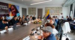 El Ministerio del Trabajo insiste en que la definición del salario mínimo se hará mediante un proceso con rigurosidad técnica y diálogo social. FOTO tomada de X