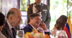 El canciller de Colombia Álvaro Leyva y el presidente Gustavo Petro. Foto: Cortesía